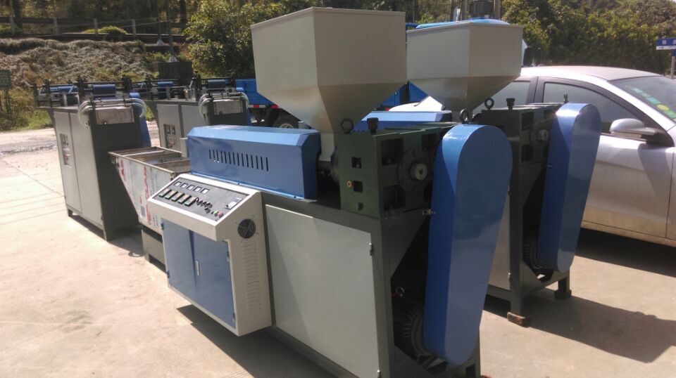 拉鏈擠出機 夾鏈擠出機 骨條機